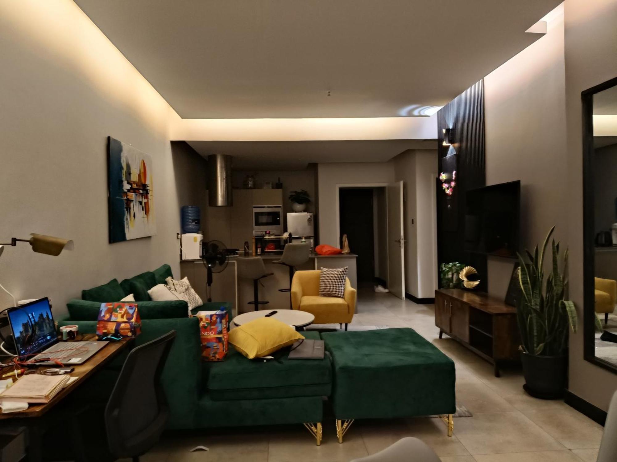 Urban Nest Apartment *