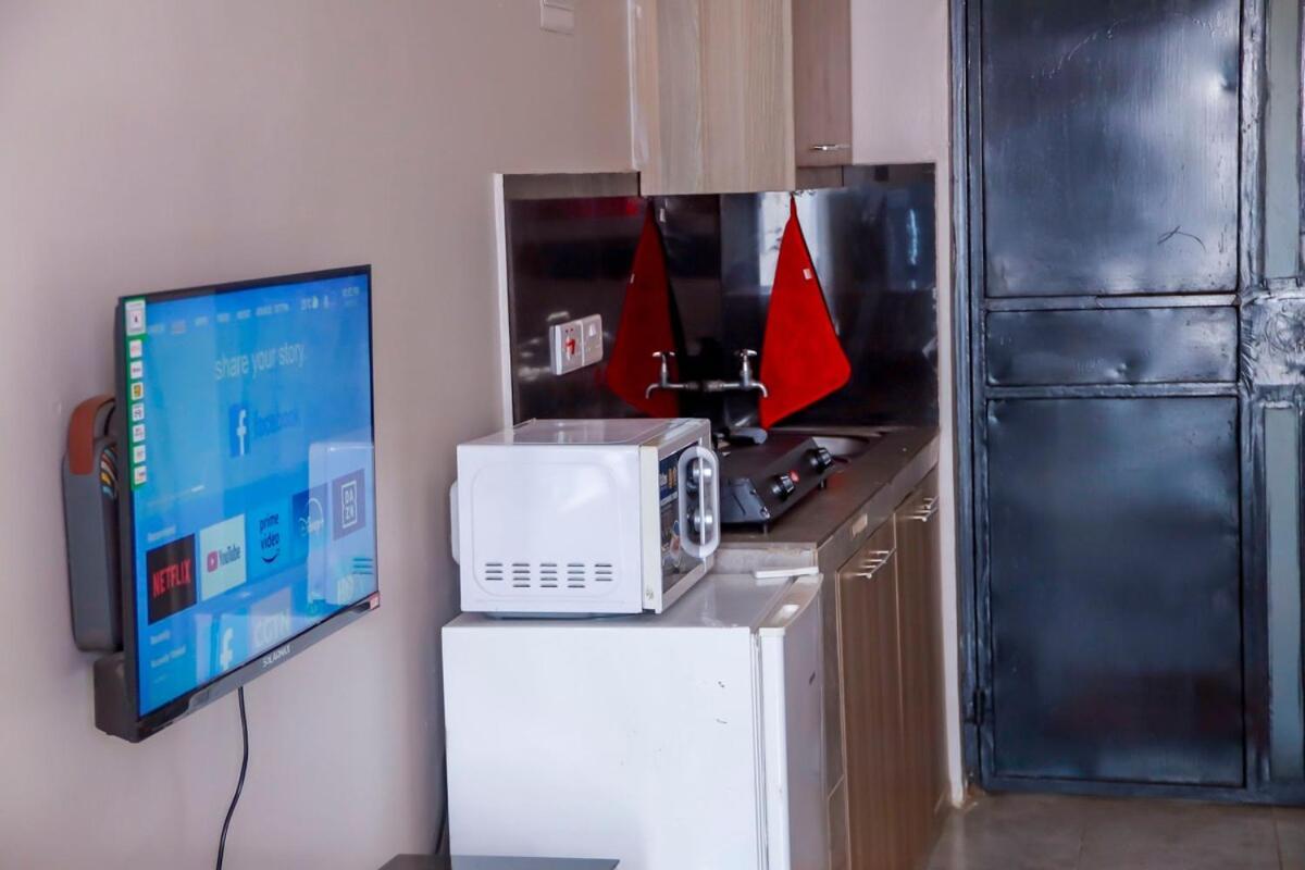 Executive Moyo Apartment *