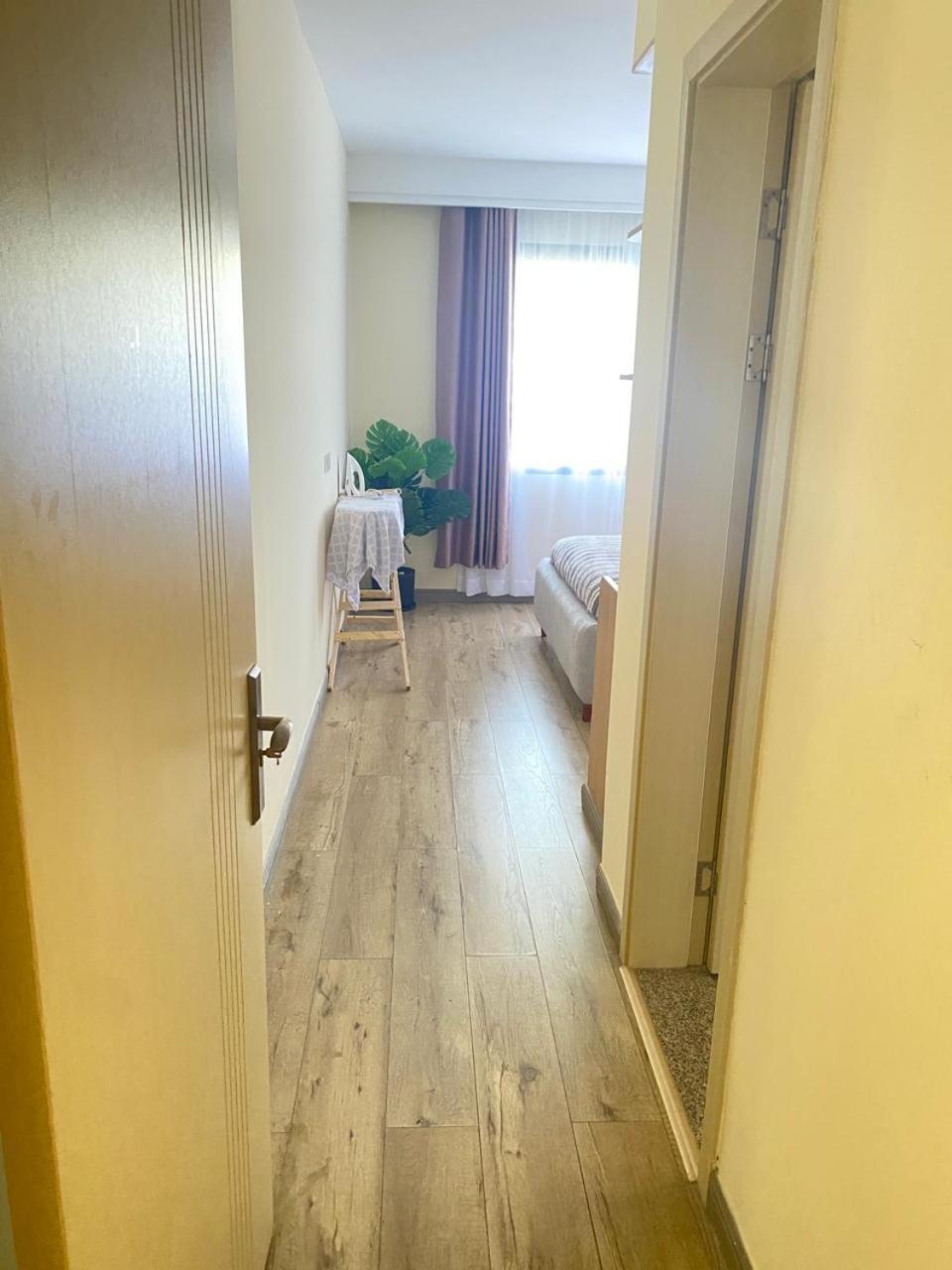 Supreme Luxury Living With Breathtaking Amazing Views Gym Heated Swimming Pool Fully Equipped Gym Children Playground And Ample Parking Space And Proximity To Major Shopping Malls And Gourmet Restraunts *
