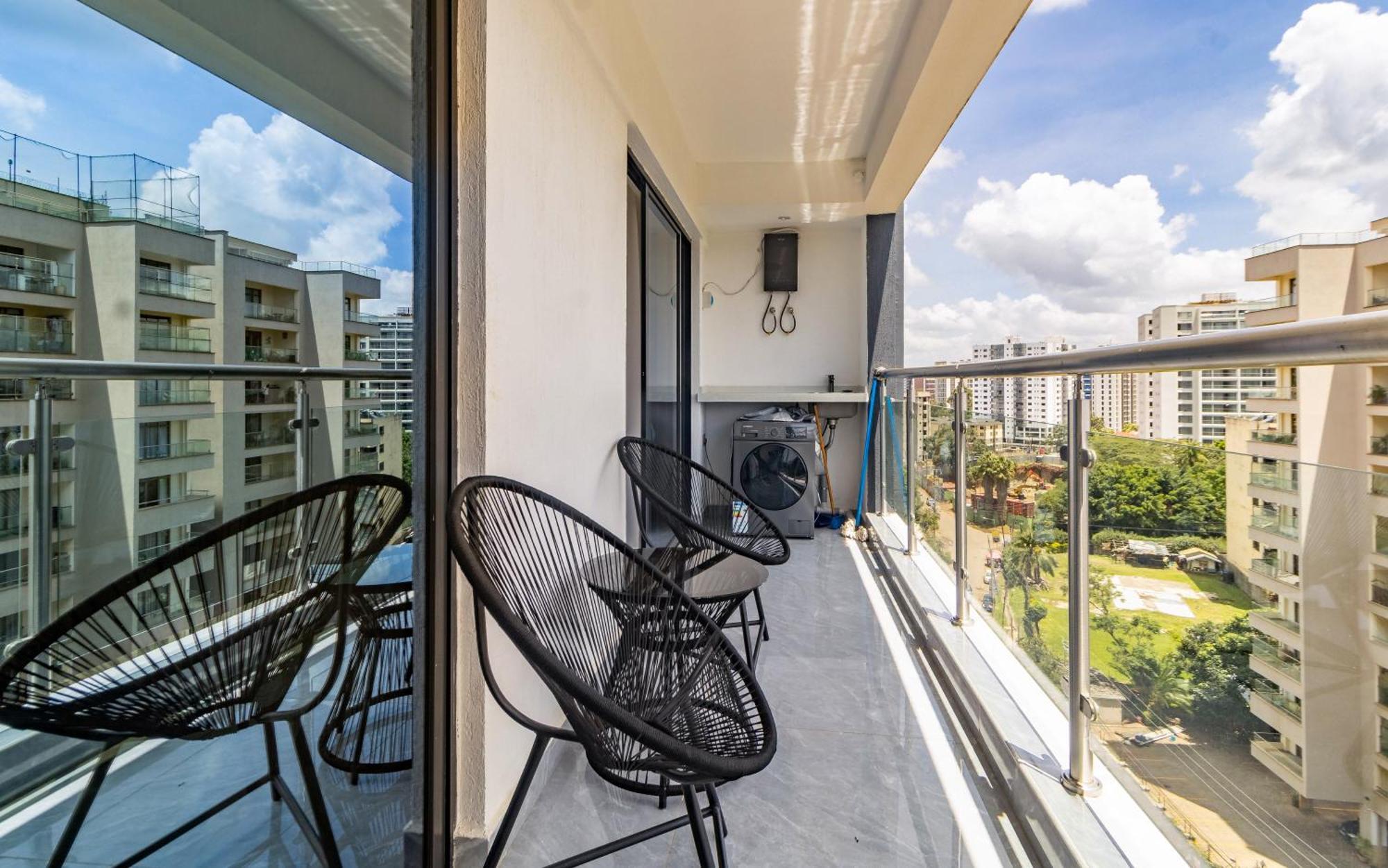 Apartment Cityscape Haven *