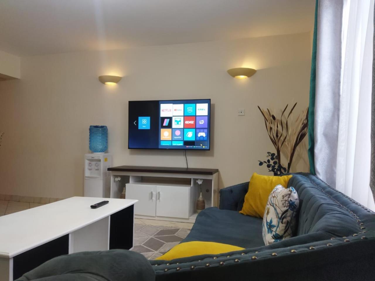 Apartment The Airport Haven Jkia *