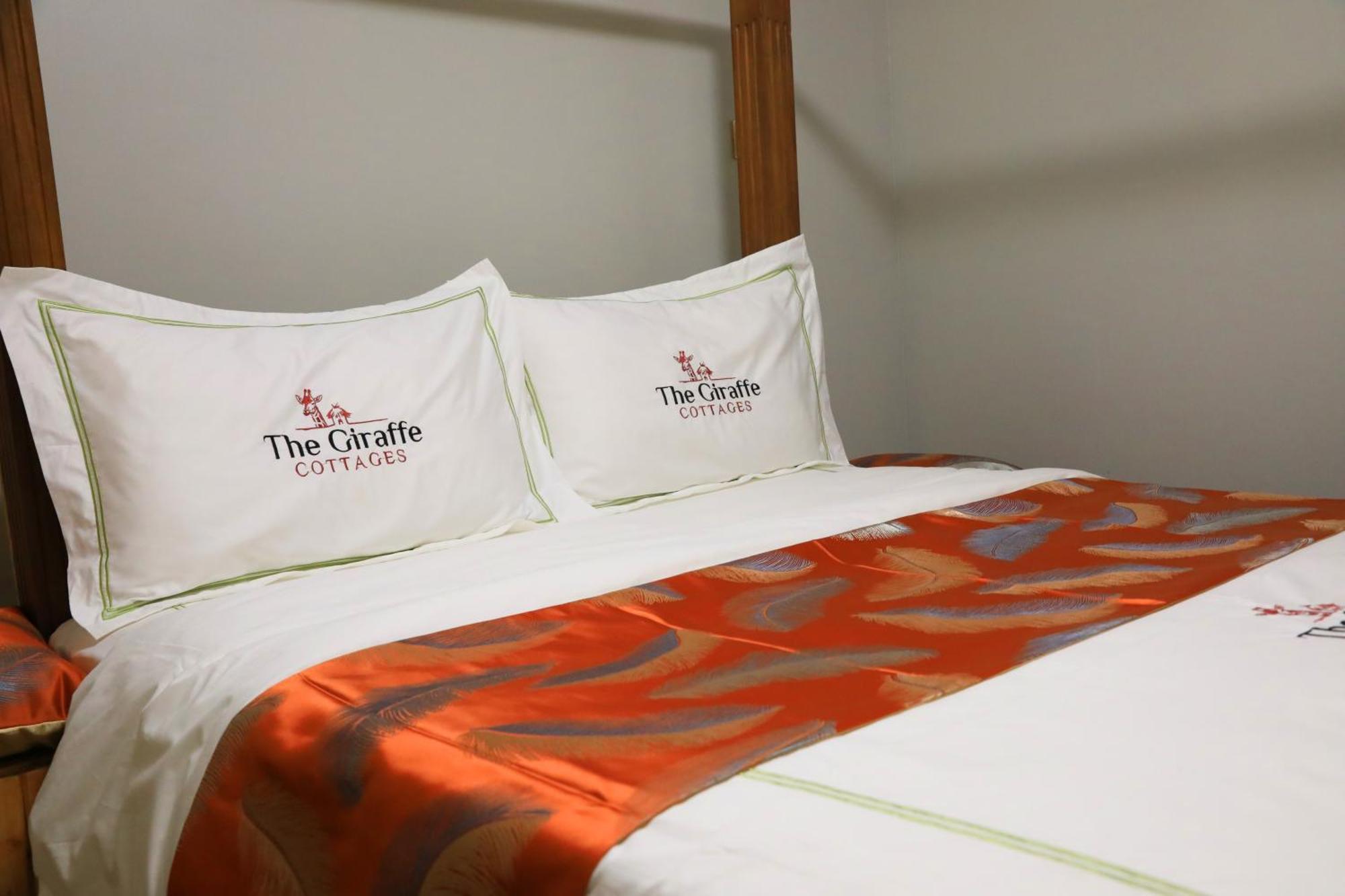 The Giraffe * Nairobi