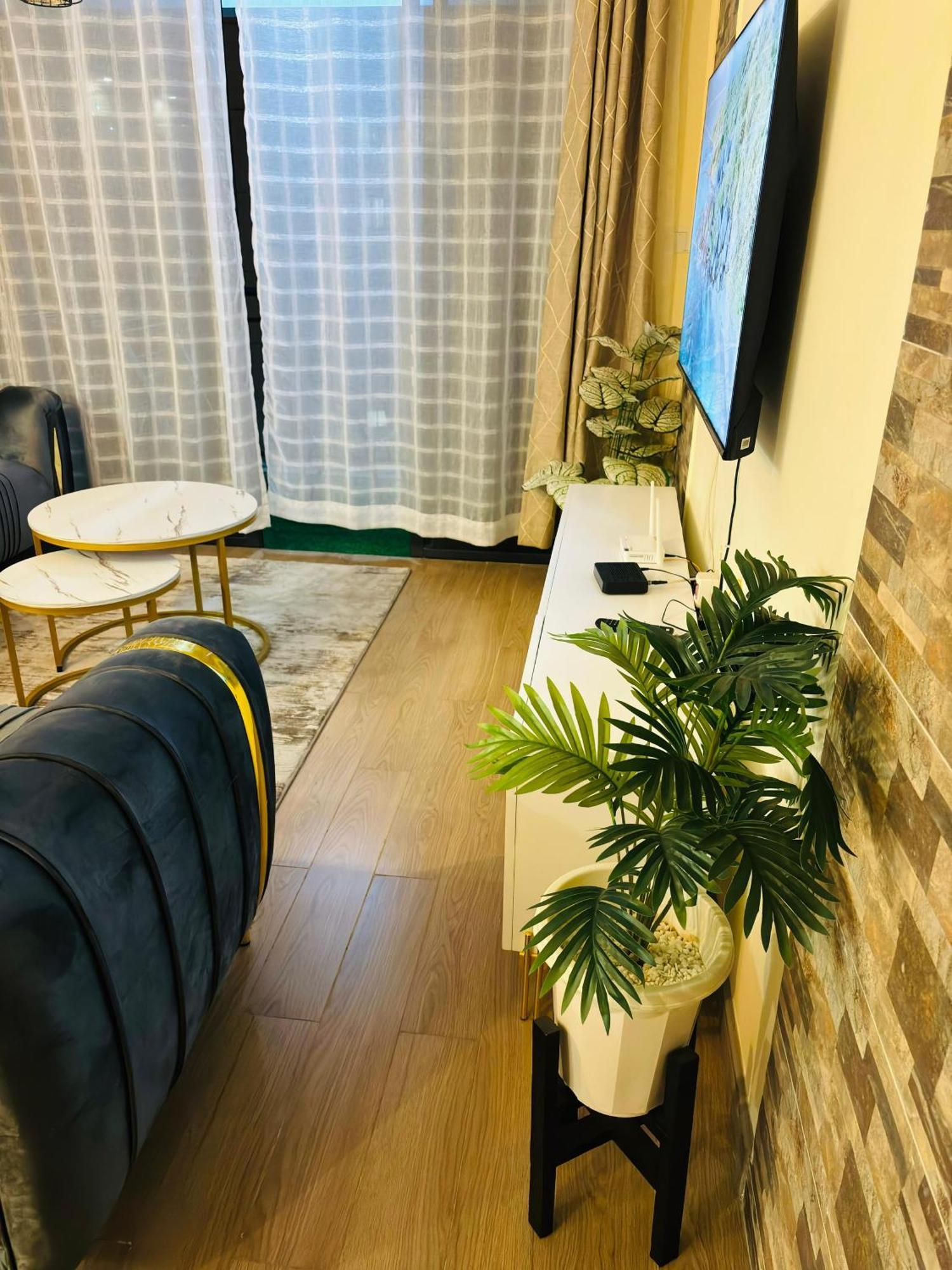 Kileleshwa 2 Bedroom With Gym And Swimming * Nairobi