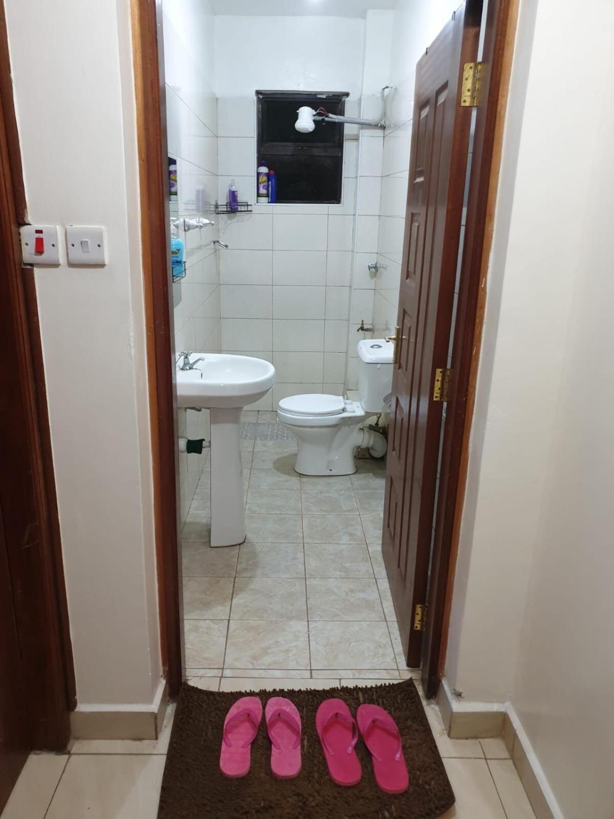 Cozy 2 Bedroom 3 Beds Gulf Residency Imara Daima