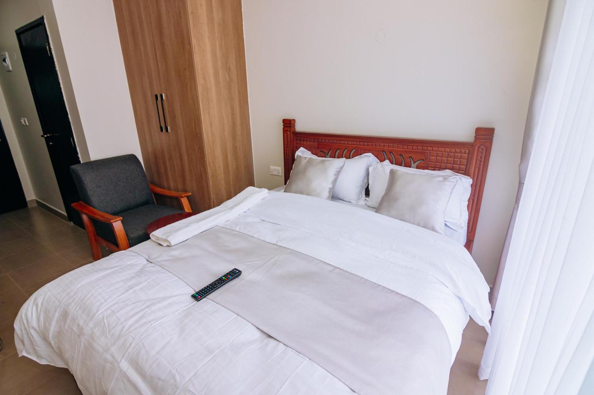 Miiza Realtors Bed & Breakfast