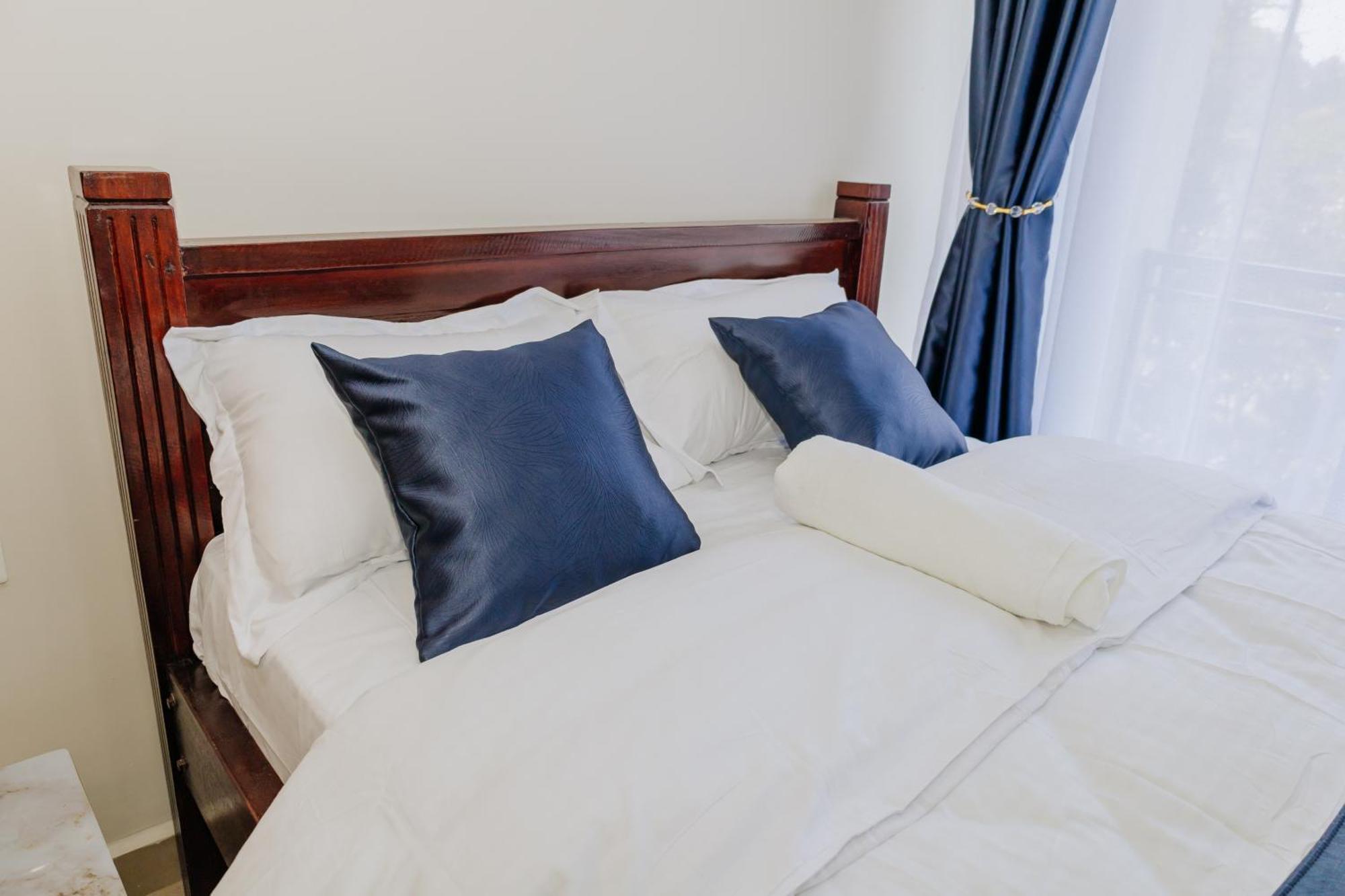 Bed & Breakfast Miiza Realtors *