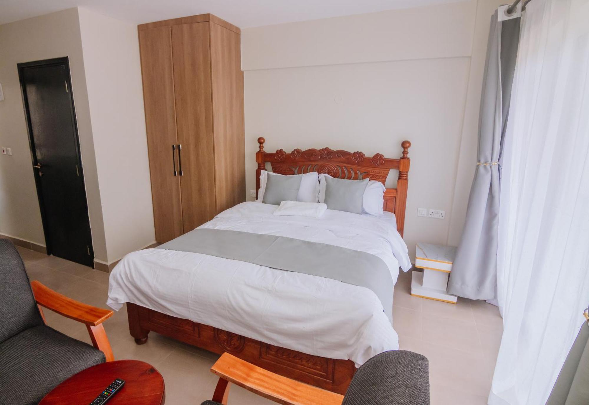 Miiza Realtors Bed & Breakfast *