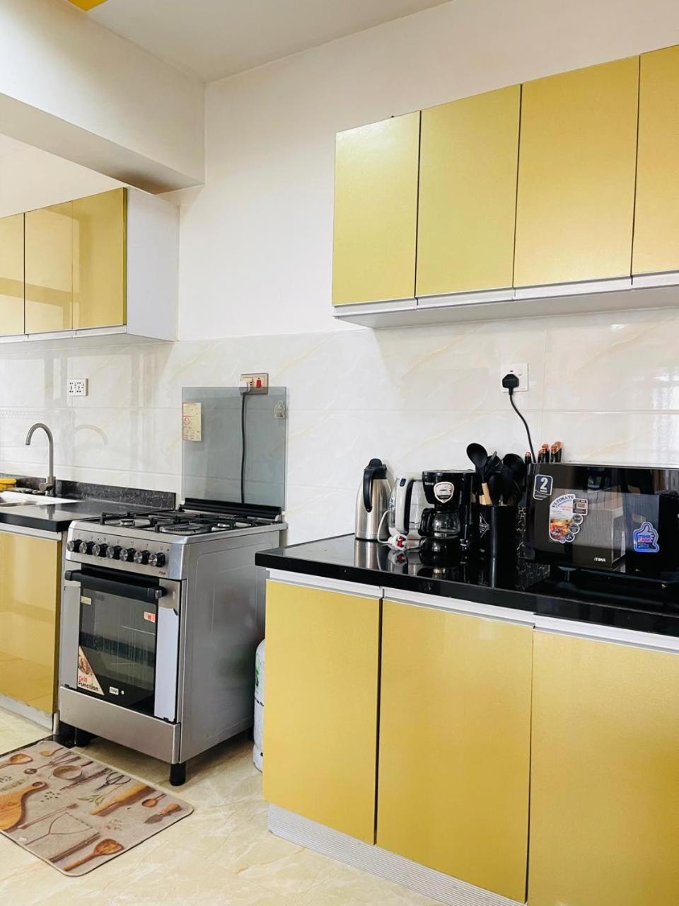 Kilimani Homes Paradise 2 Bedroom Near Yaya Centre Netflix And Balcony *