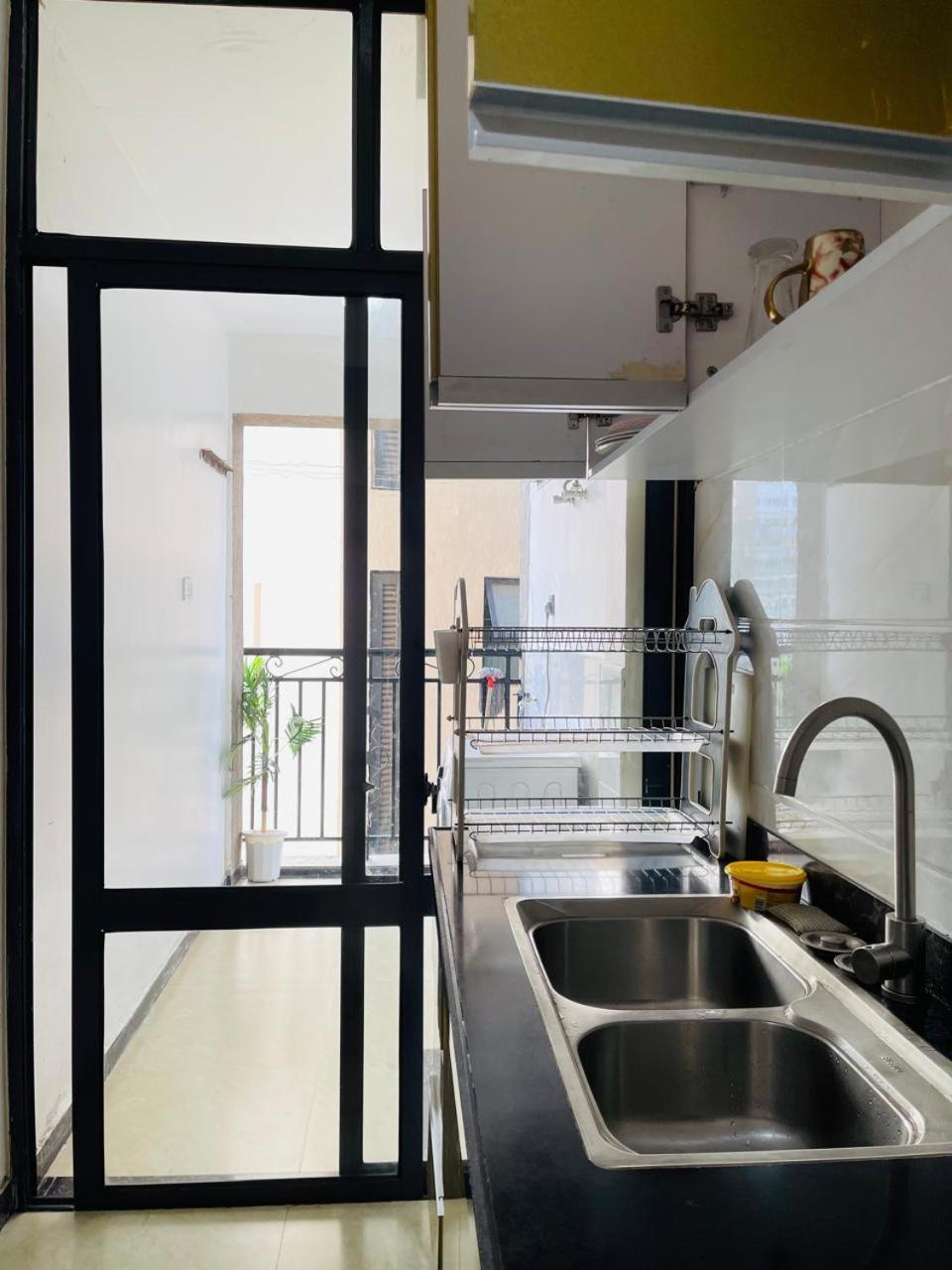 Kilimani Homes Paradise 2 Bedroom Near Yaya Centre Netflix And Balcony * Nairobi