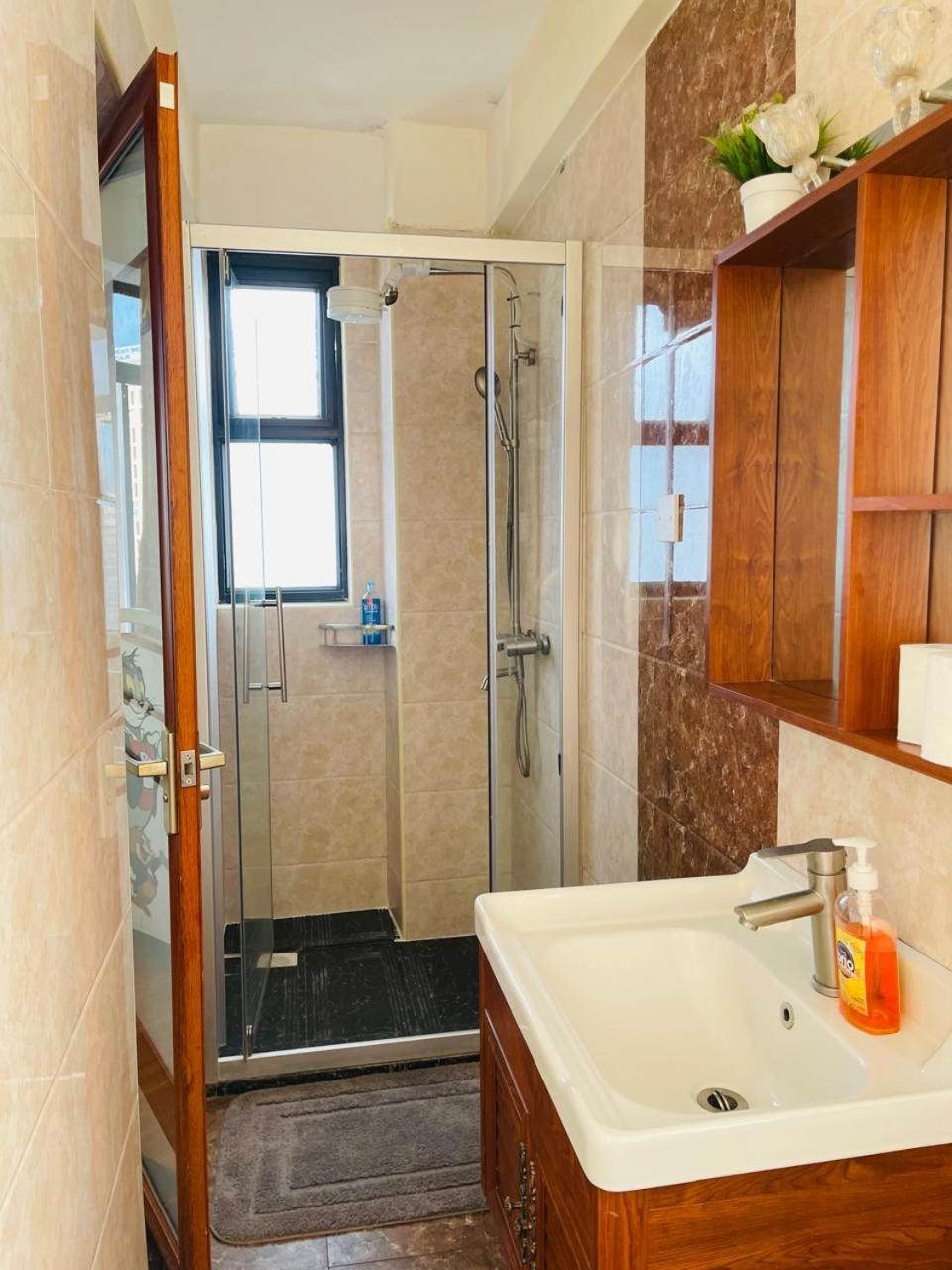 Kilimani Homes Paradise 2 Bedroom Near Yaya Centre Netflix And Balcony Apartment