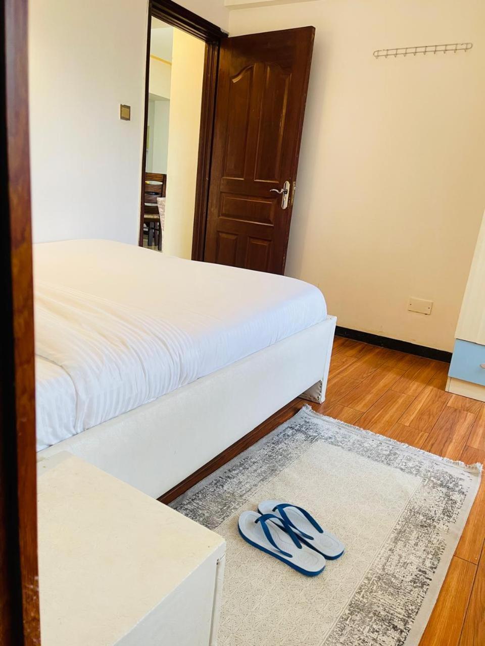 Apartment Kilimani Homes Paradise 2 Bedroom Near Yaya Centre Netflix And Balcony *