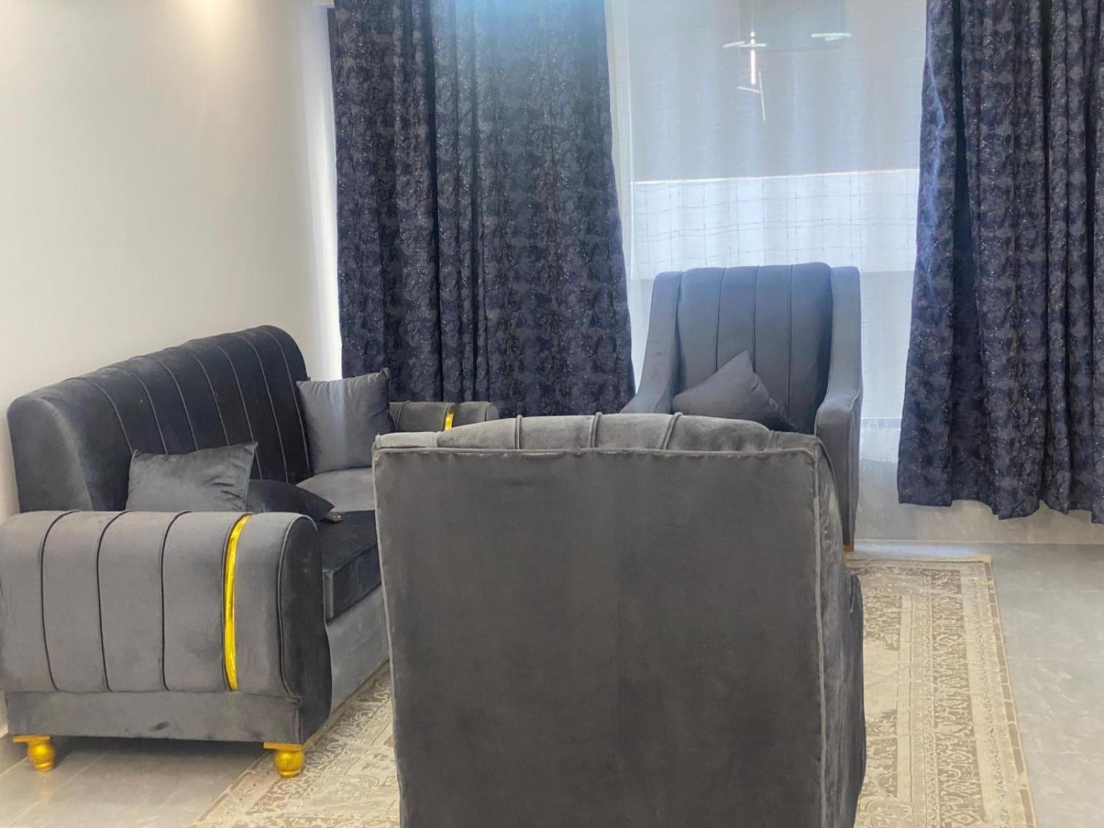 Golden Mango Hights Apartment
