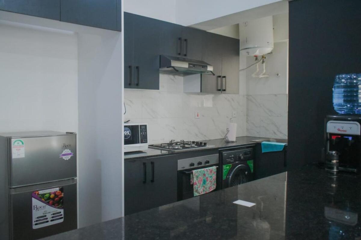 Apartment 1br,gym, Pool, Klb Hse, Bb Court *