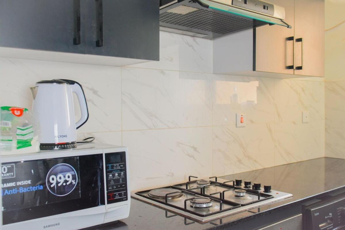 1br,gym, Pool, Klb Hse, Bb Court Apartment