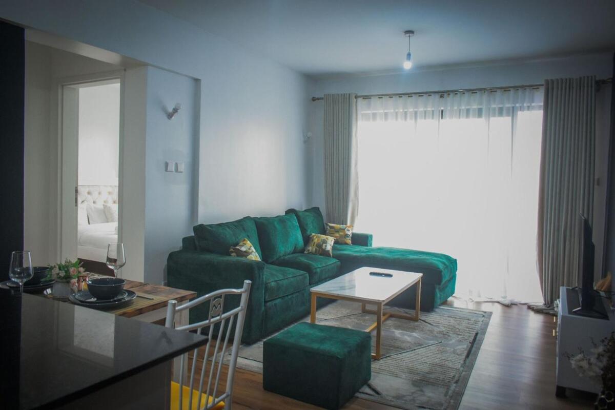 1br,gym, Pool, Klb Hse, Bb Court Apartment