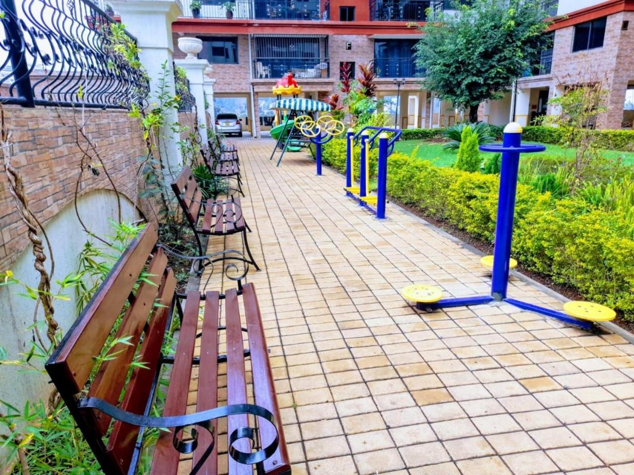 Executive Classy With Private Parking Space,children Playing Ground,swimming Pool,mordern Equipped Gym And Unbeatable Views Nairobi