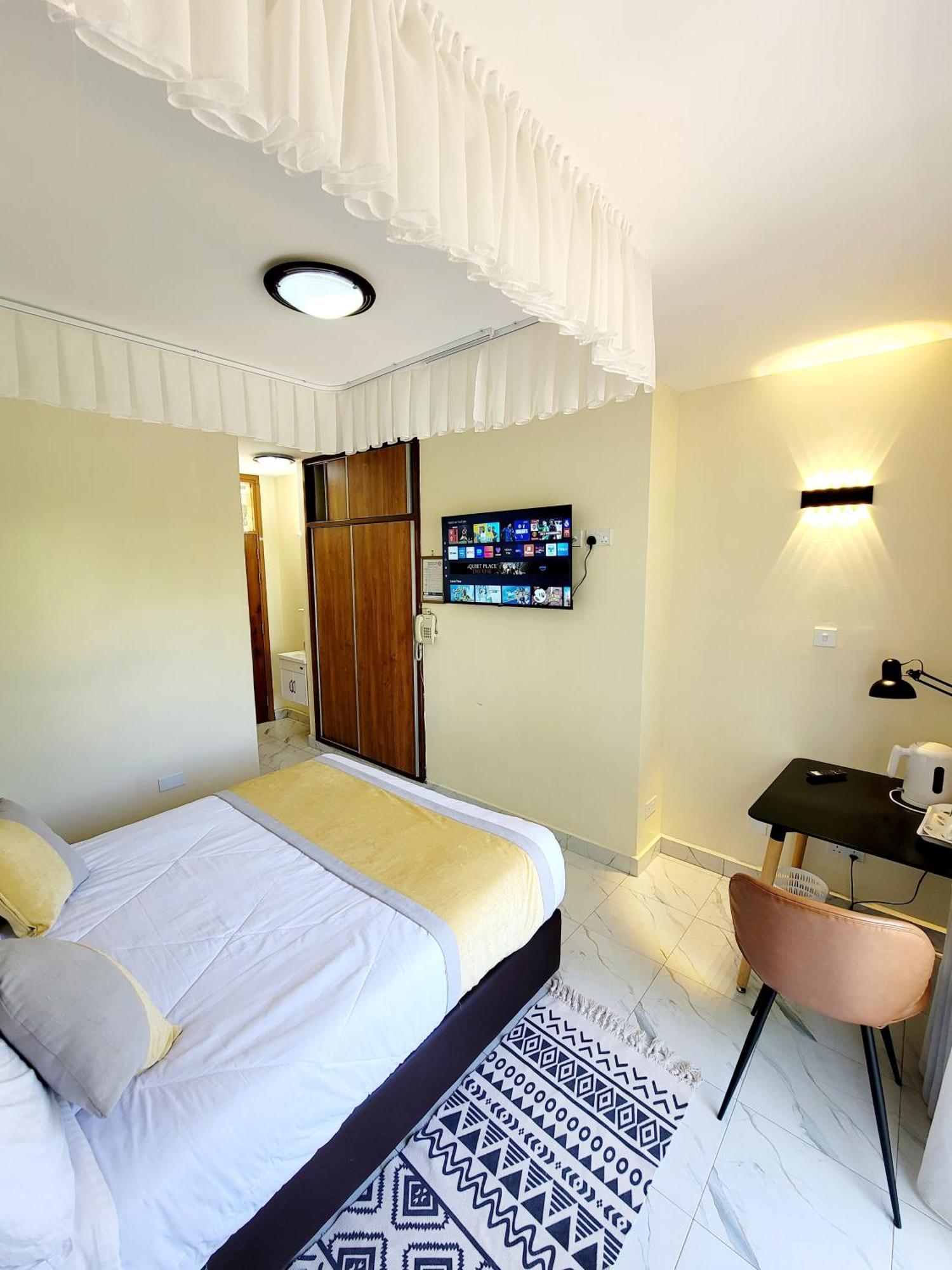 Bed & Breakfast United Kenya Club 3*