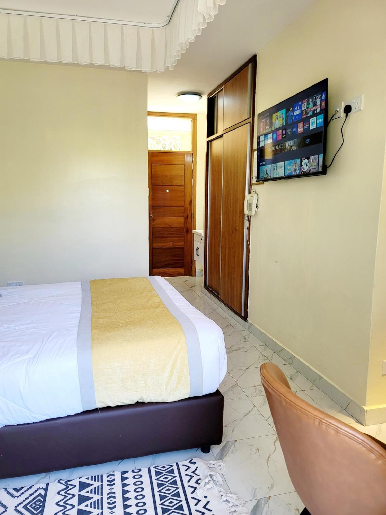 United Kenya Club Bed & Breakfast Nairobi