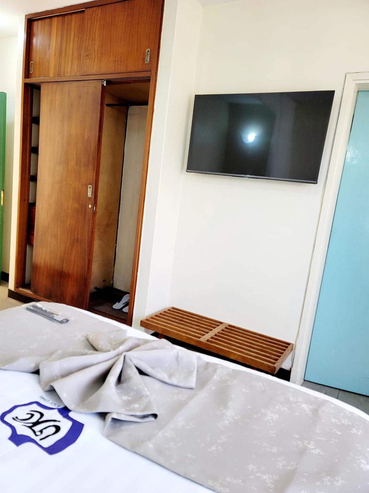 United Kenya Club 3*