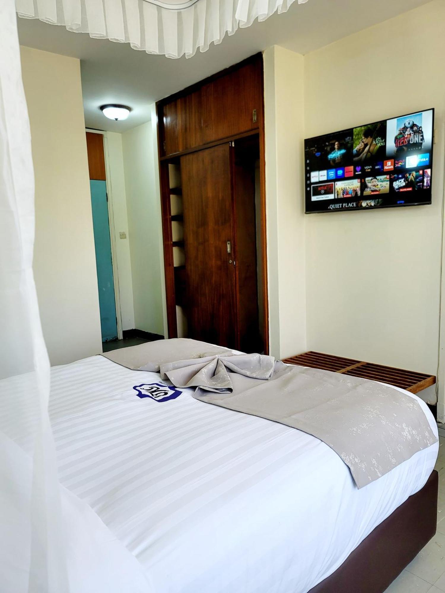 Bed & Breakfast United Kenya Club 3*
