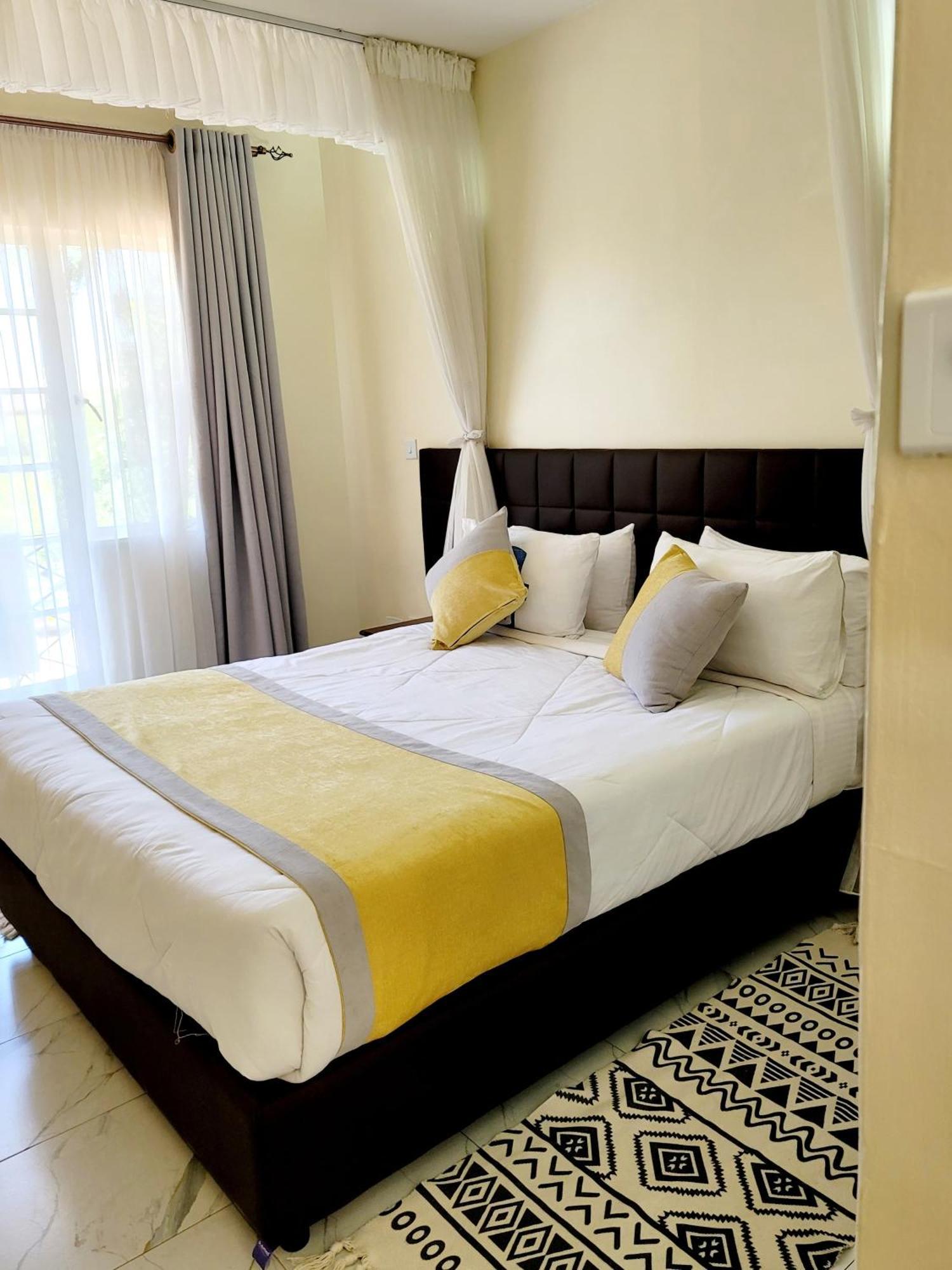 United Kenya Club 3*