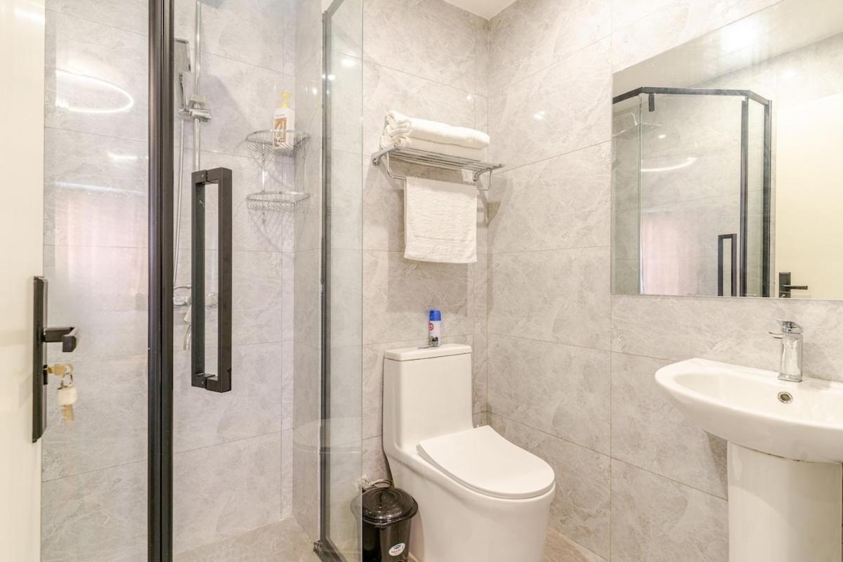 Plushy Nivla Haven With Pool,gym And Mini Mart Yaya Nairobi