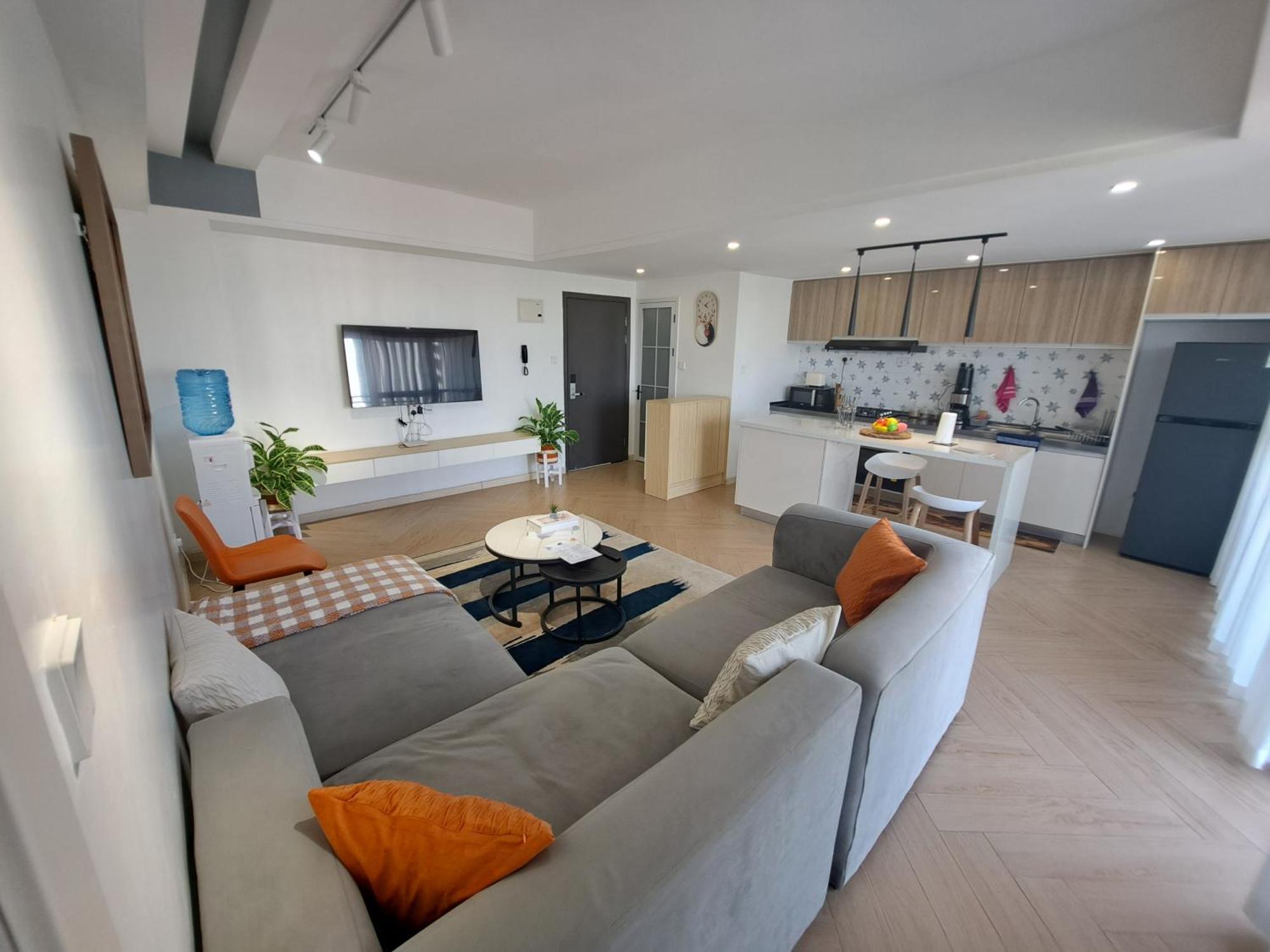 Modern 1br In Upperhill,
