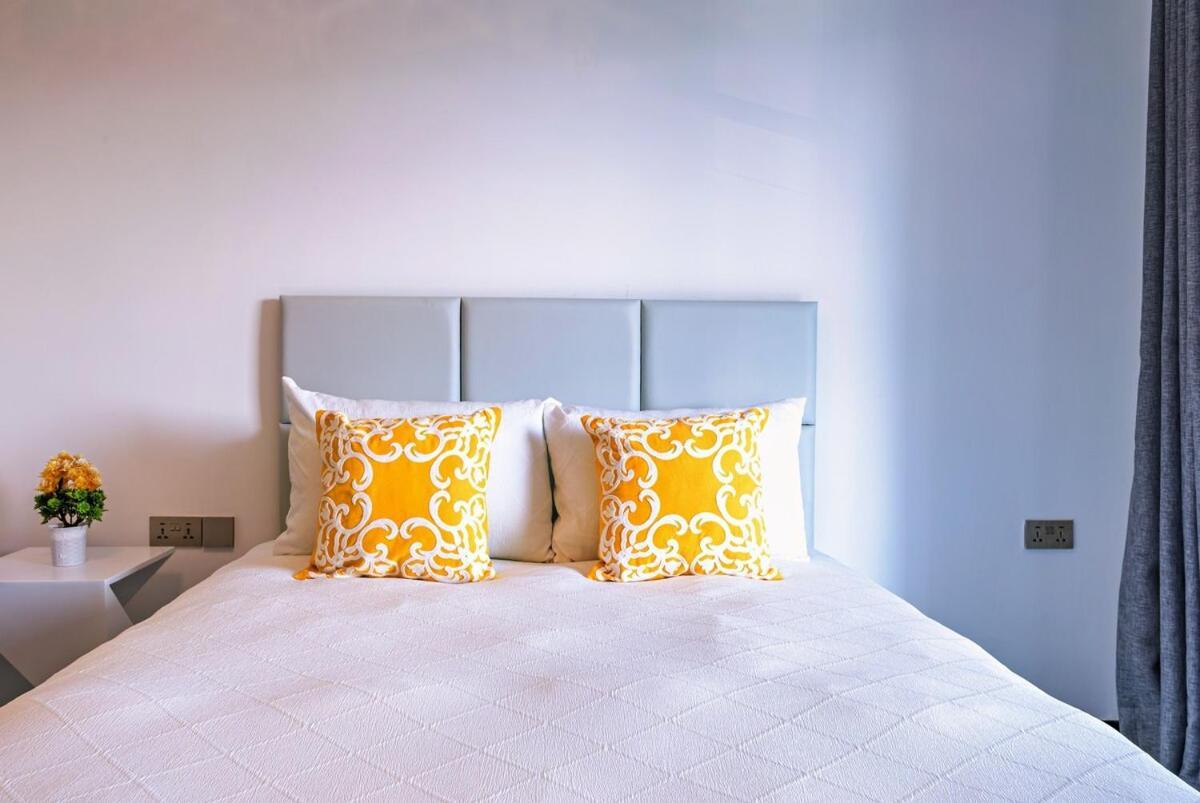 Cozy, Kileleshwa, 1 Bedroom Furnished Apartment Nairobi
