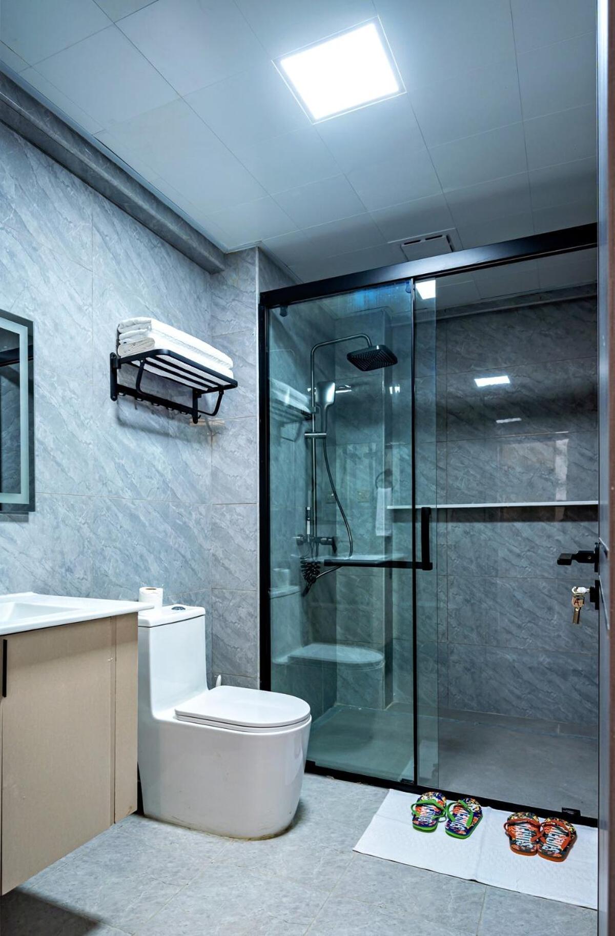 Cozy, Kileleshwa, 1 Bedroom Furnished *