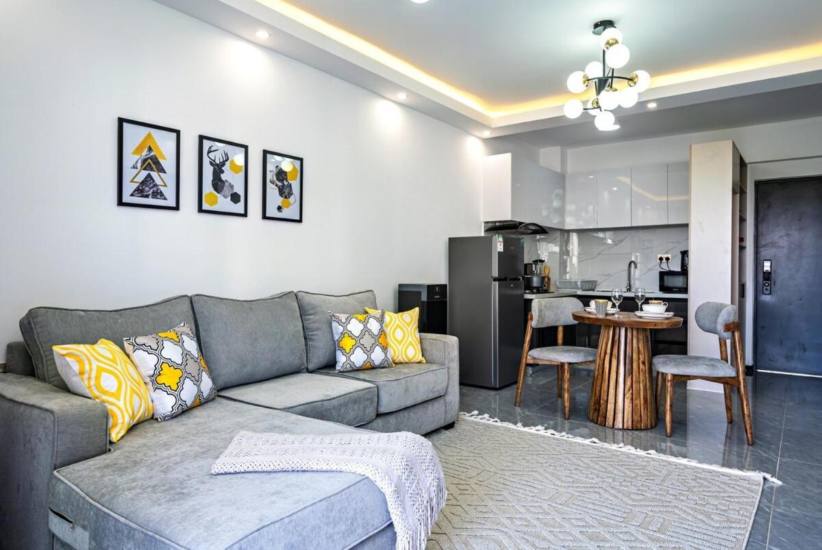 Cozy, Kileleshwa, 1 Bedroom Furnished * Nairobi