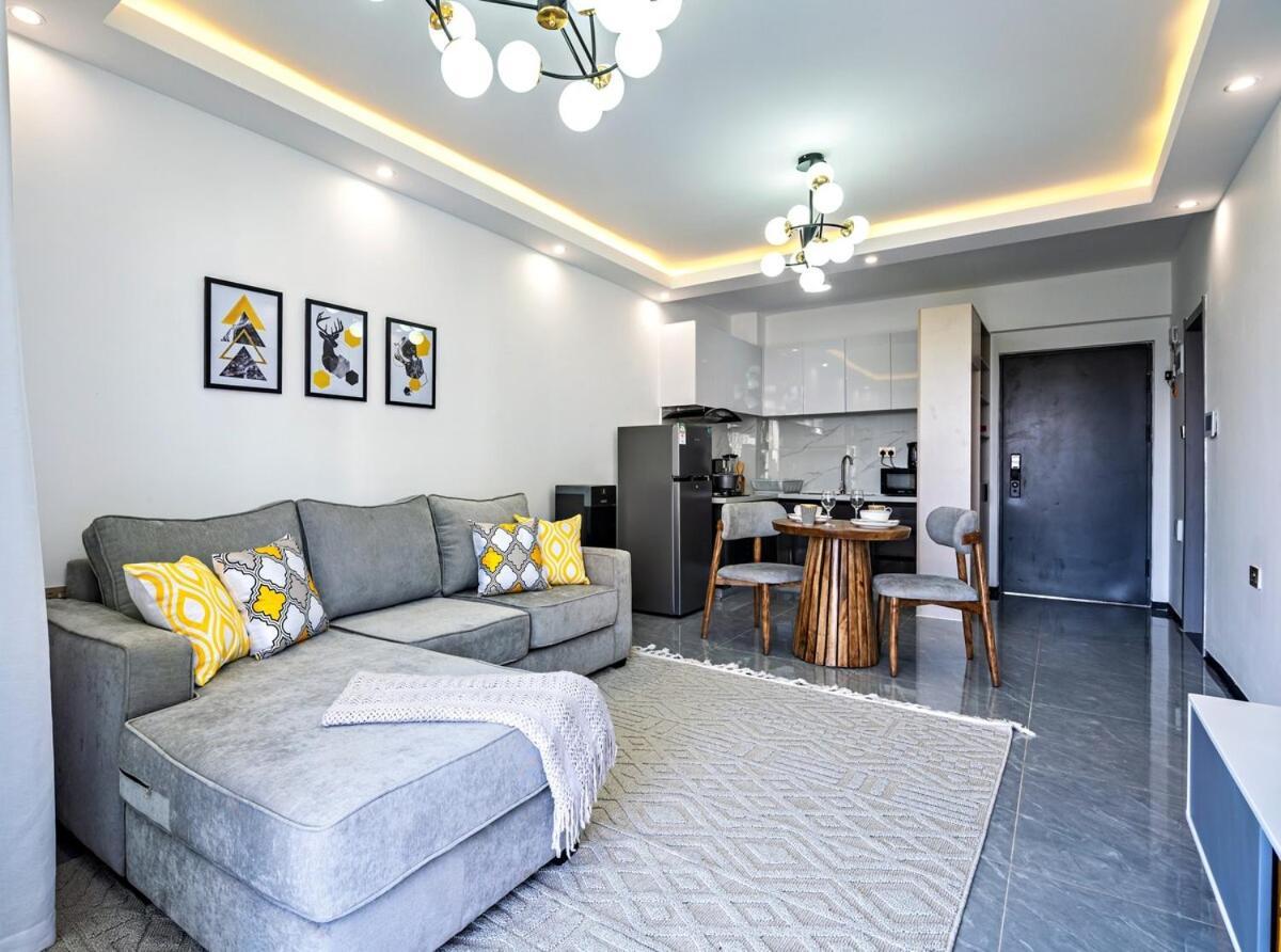 Cozy, Kileleshwa, 1 Bedroom Furnished Apartment Nairobi
