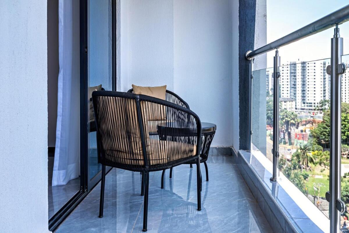 Cozy, Kileleshwa, 1 Bedroom Furnished Apartment *