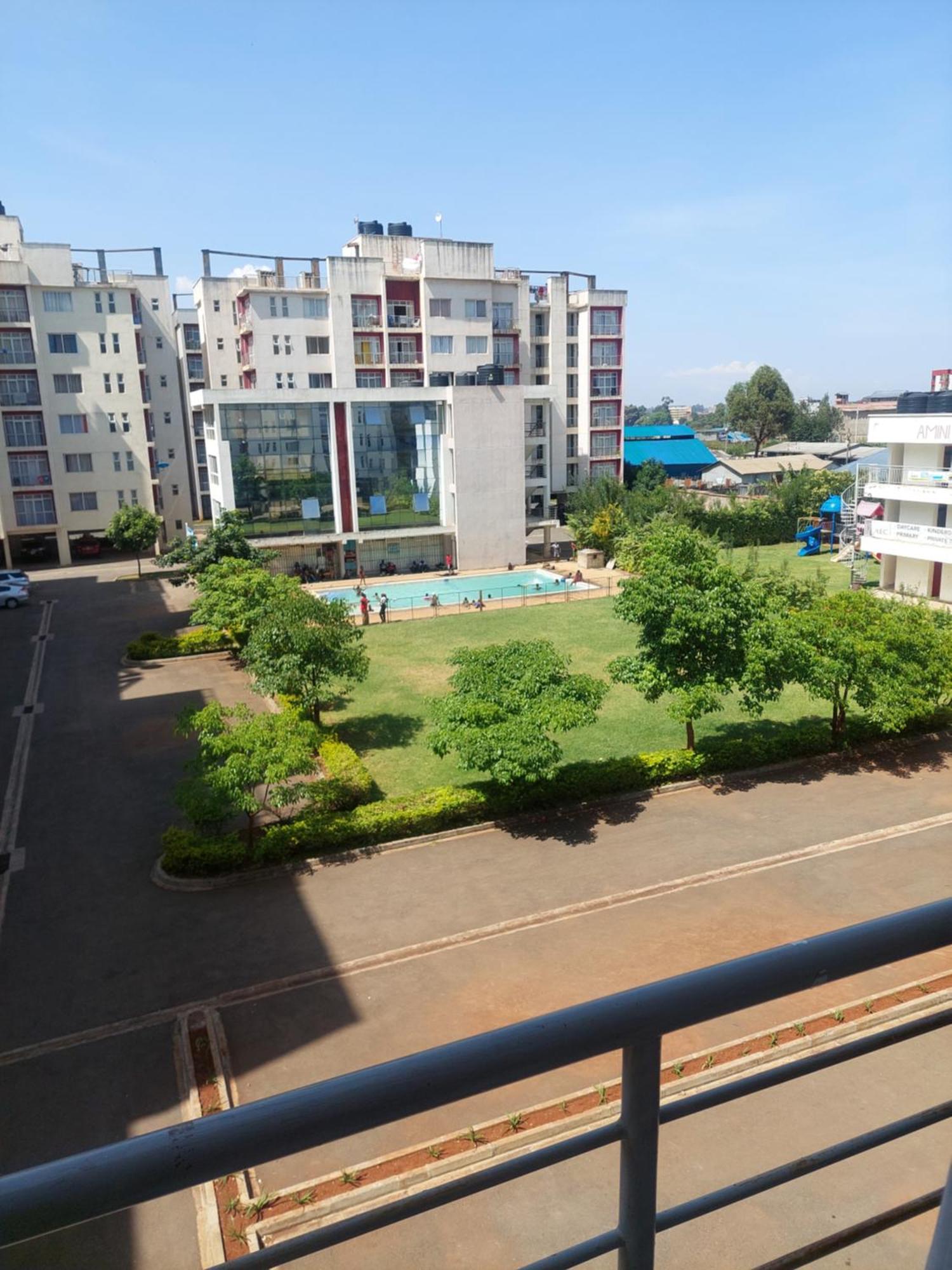 Apartment Cosy With A Swimming Pool, Free Parking