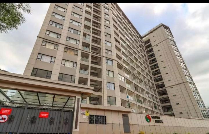 Apartment Nivla Executive Cozy Haven With Gym And Balcony *