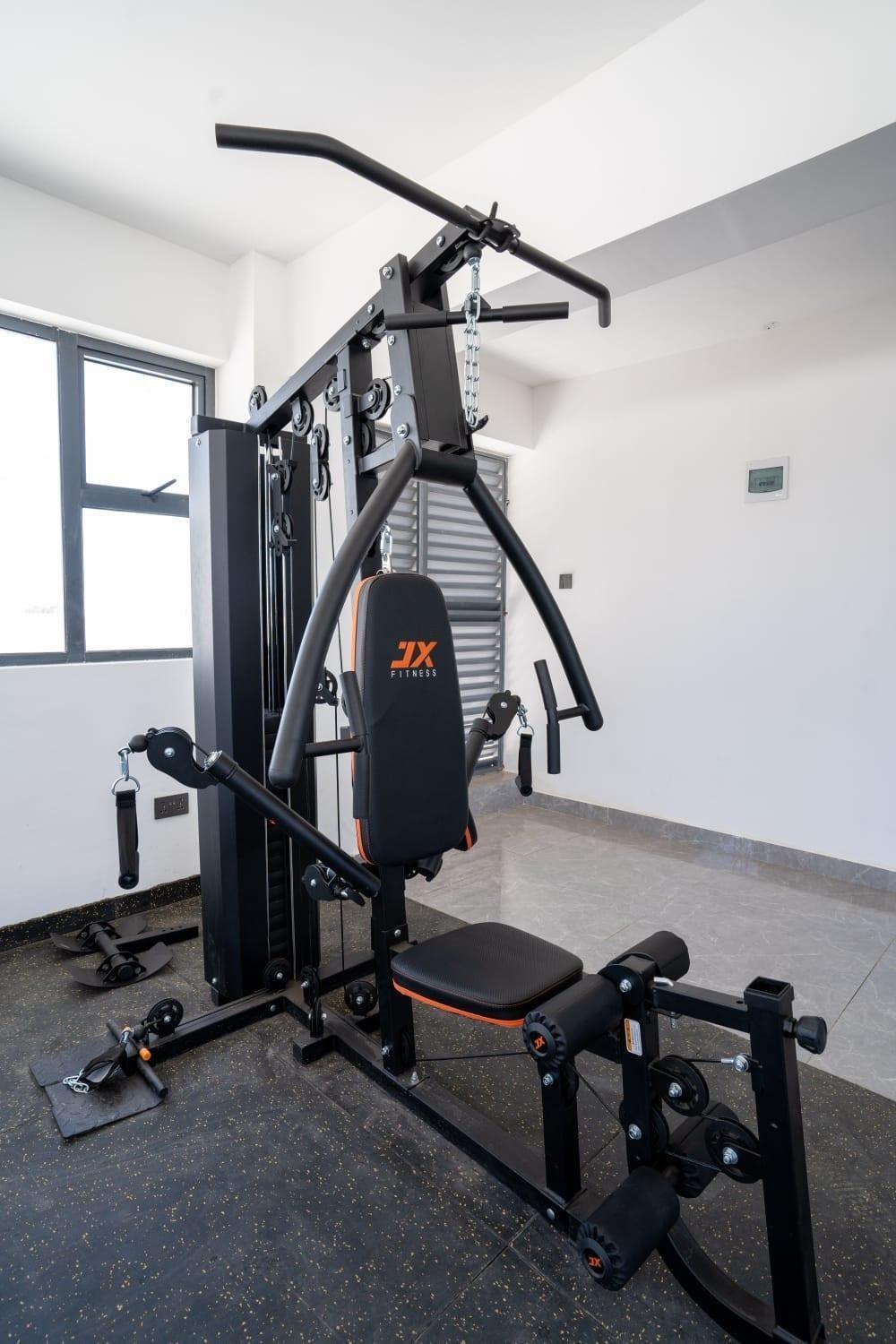 Nivla Executive Cozy Haven With Gym And Balcony