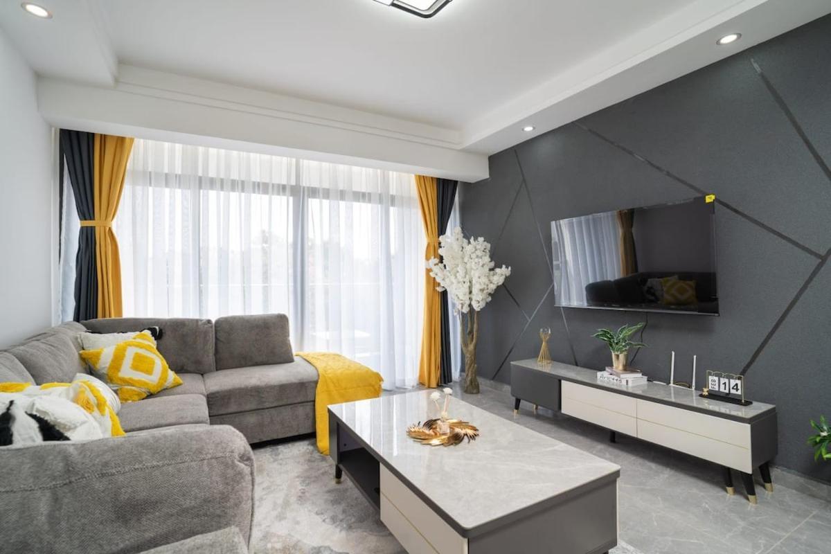 Apartment Nivla Executive Cozy Haven With Gym And Balcony Nairobi