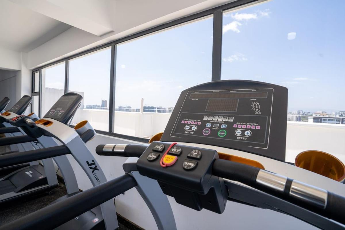Apartment Nivla Executive Cozy Haven With Gym And Balcony *