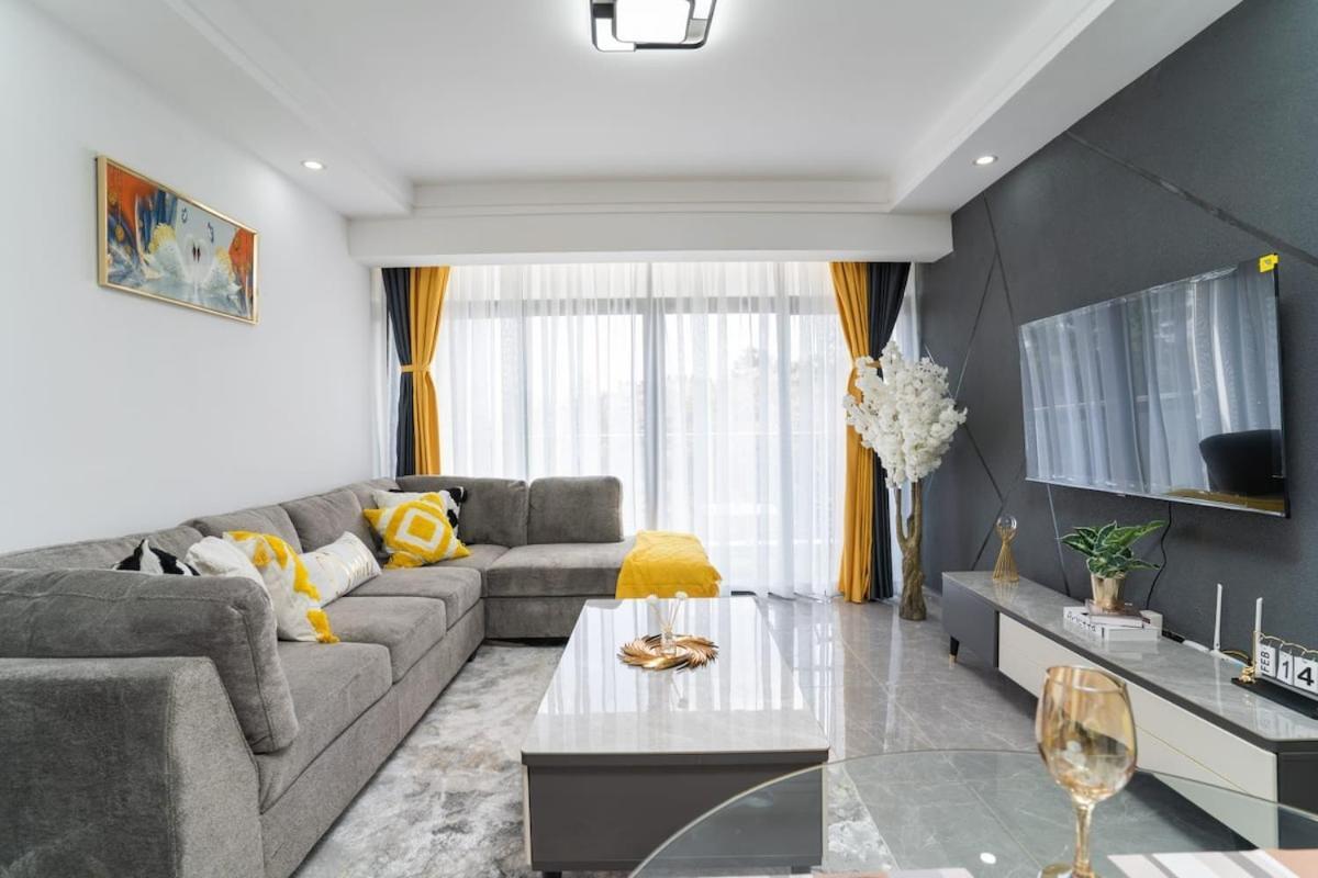 Apartment Nivla Executive Cozy Haven With Gym And Balcony Nairobi