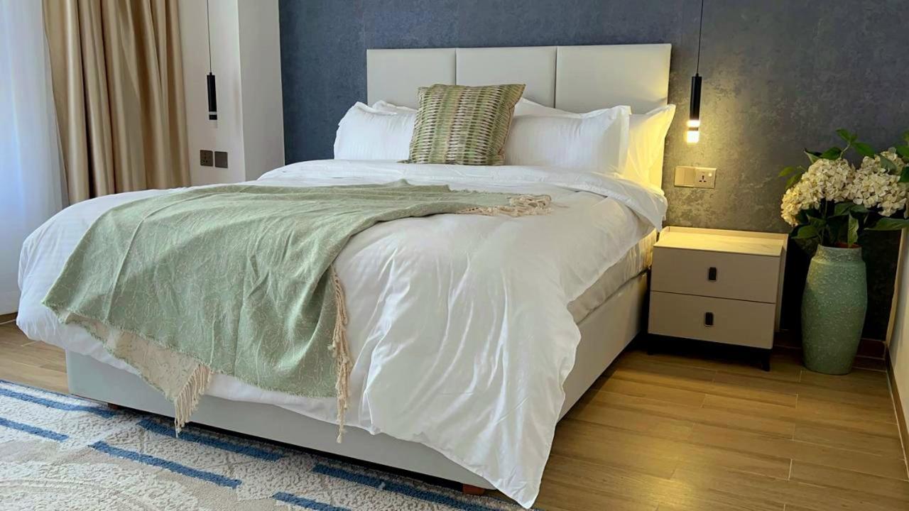 Luxury By Khomes Marinabay Square *