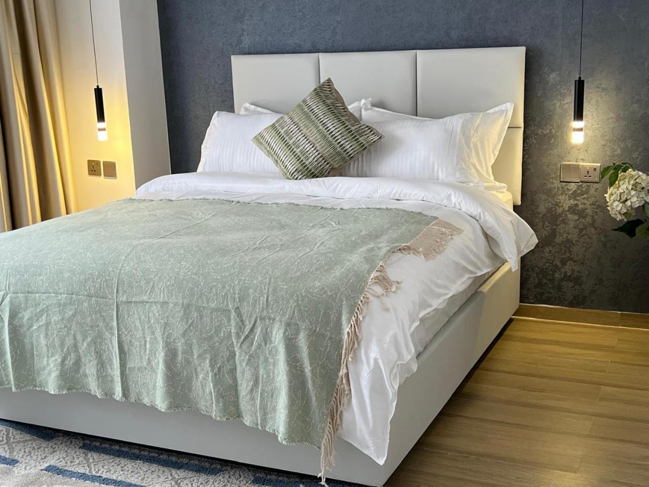 Luxury By Khomes Marinabay Square * Nairobi