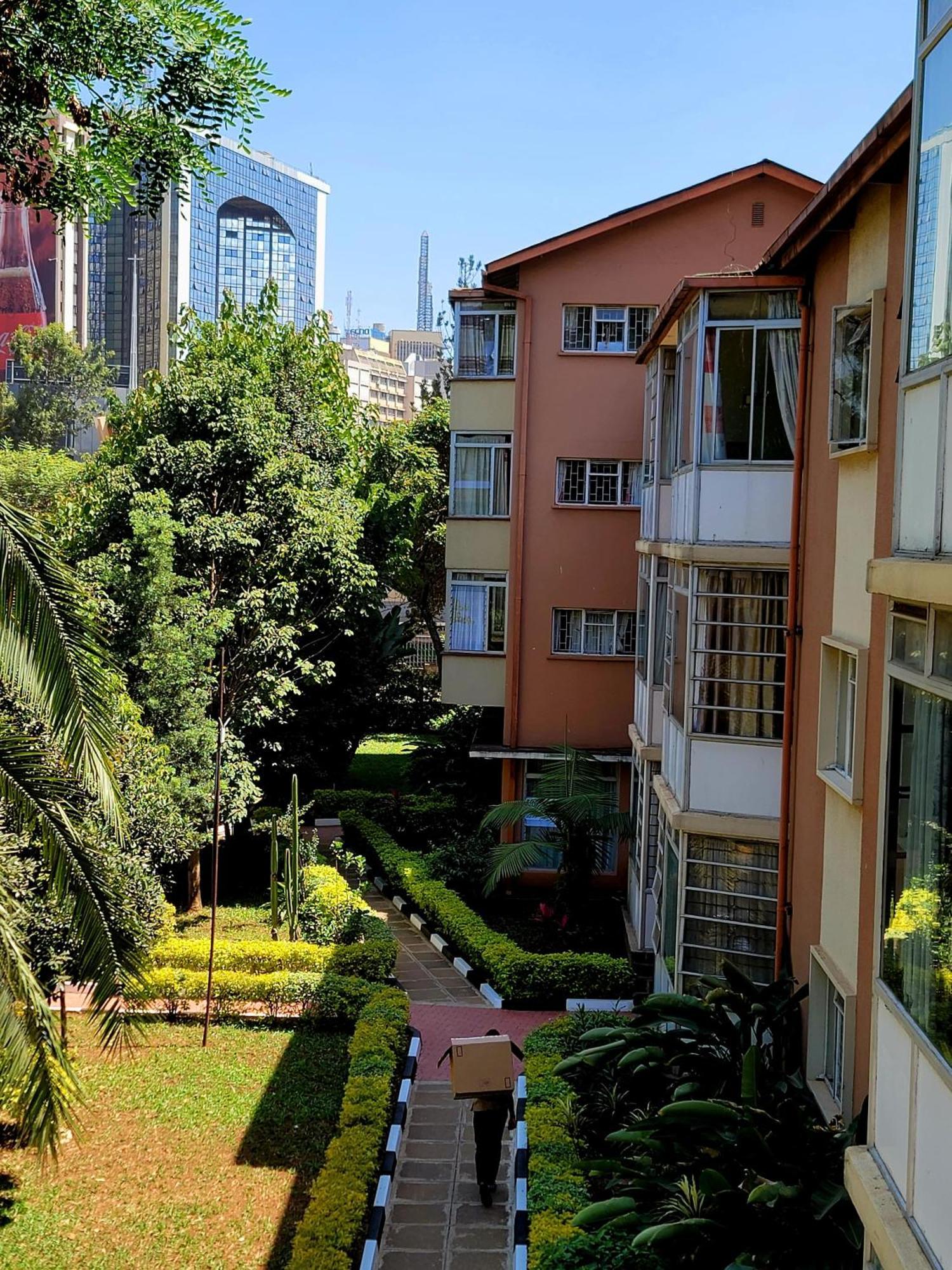 Bed & Breakfast United Kenya Club