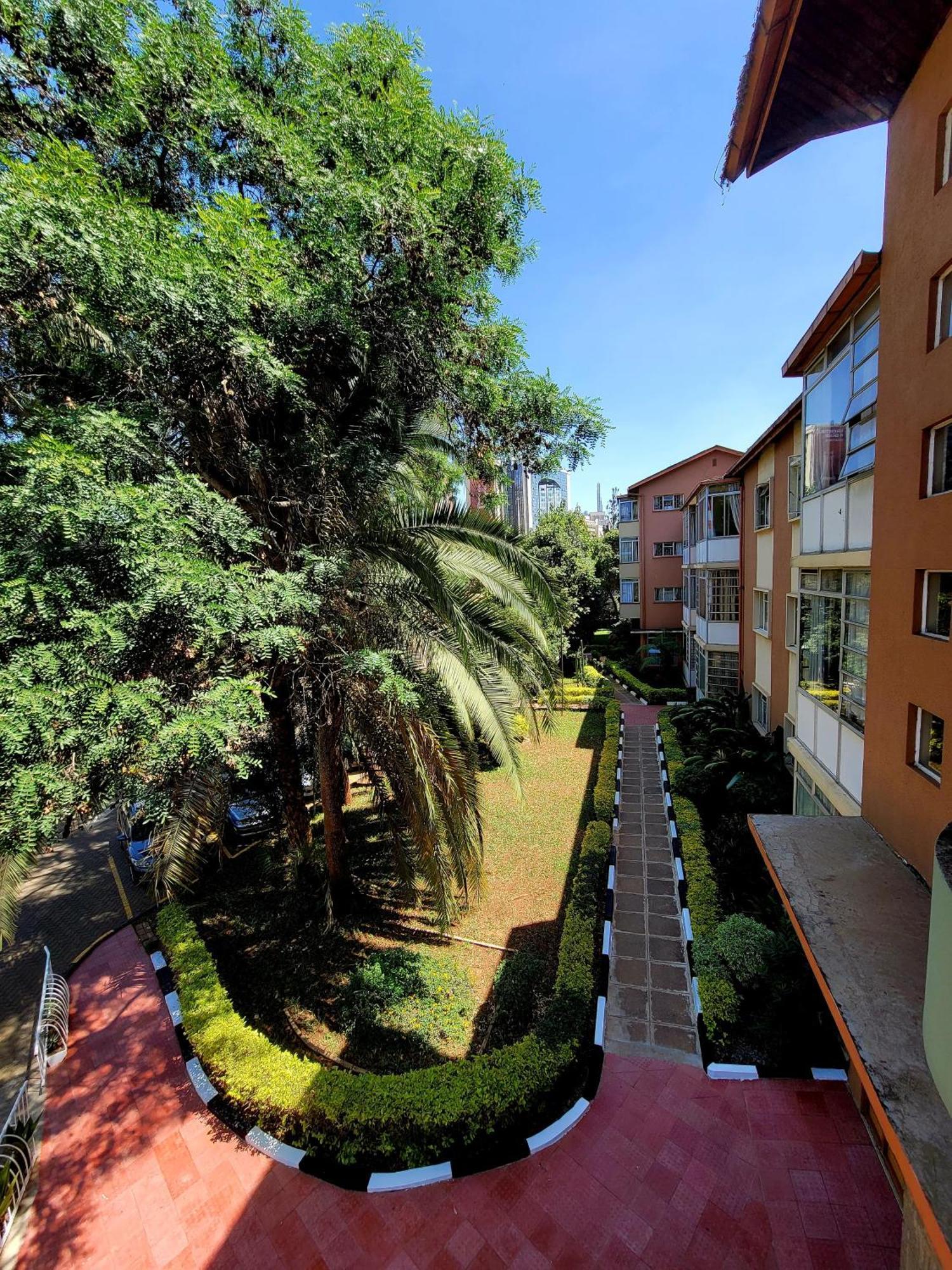United Kenya Club Bed & Breakfast 3*