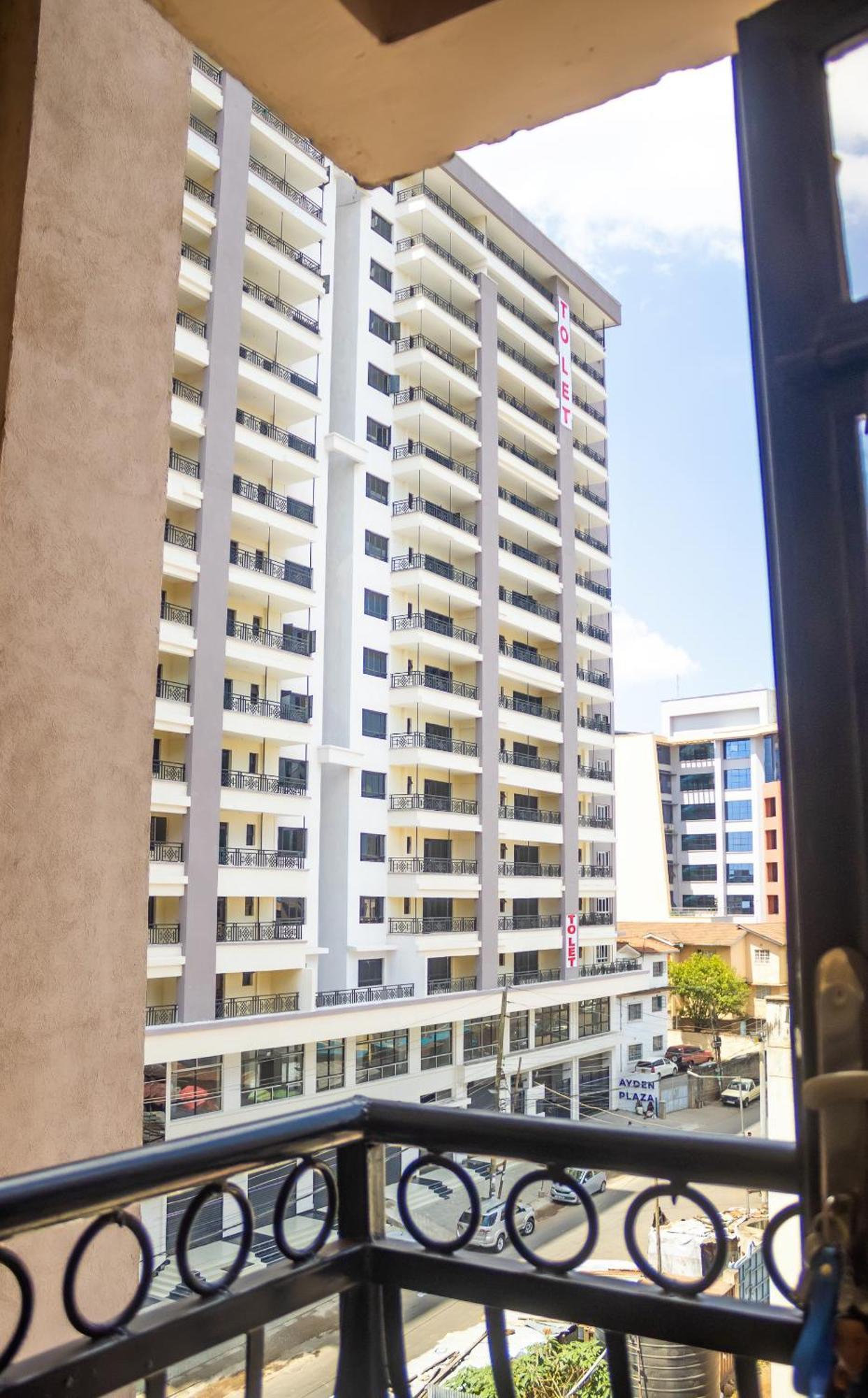 Luxury Two Bedroom Master & Apartment Nairobi