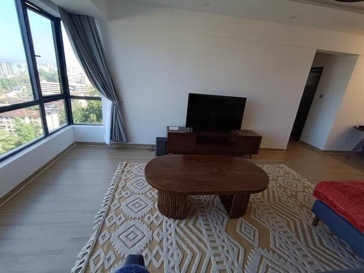 Apartment Scenic 15th Floor 2br , At Sports Road, Westlands With Master En-suite Nairobi
