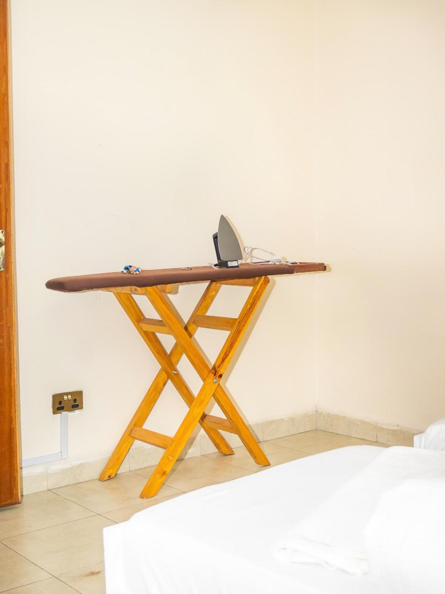 Luxury Two Bedroom Master & Apartment *