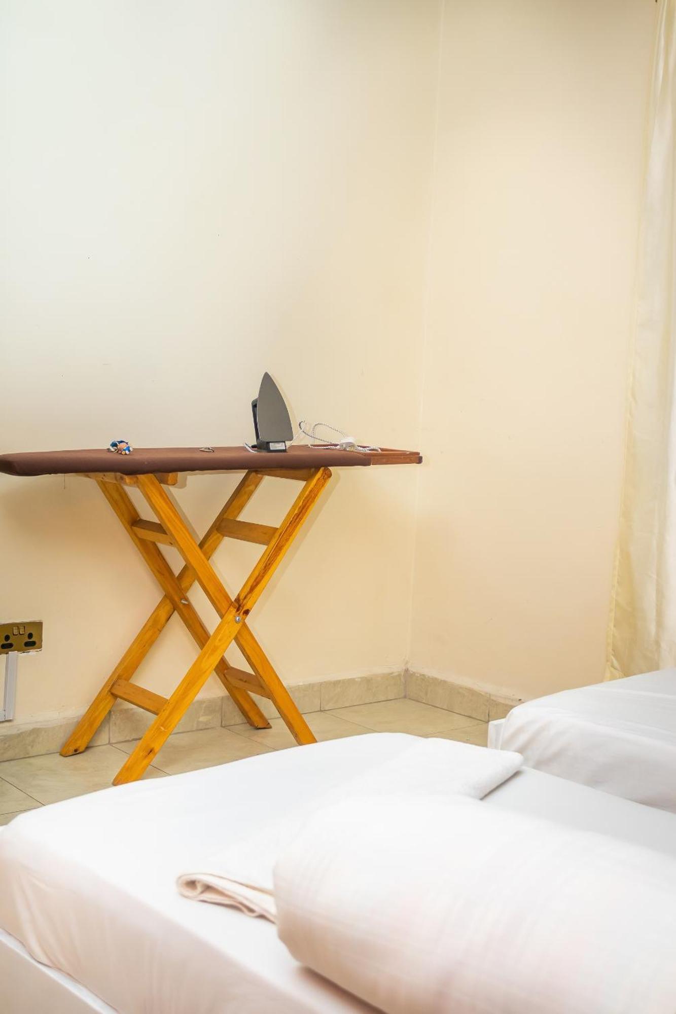 Luxury Two Bedroom Master & Apartment