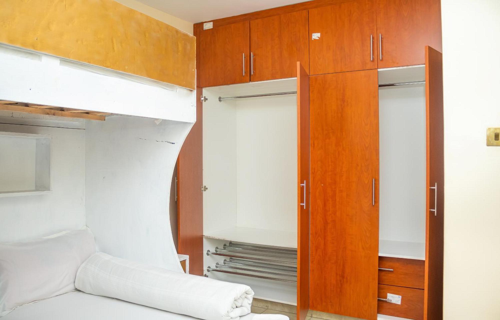 Apartment Luxury Two Bedroom Master &