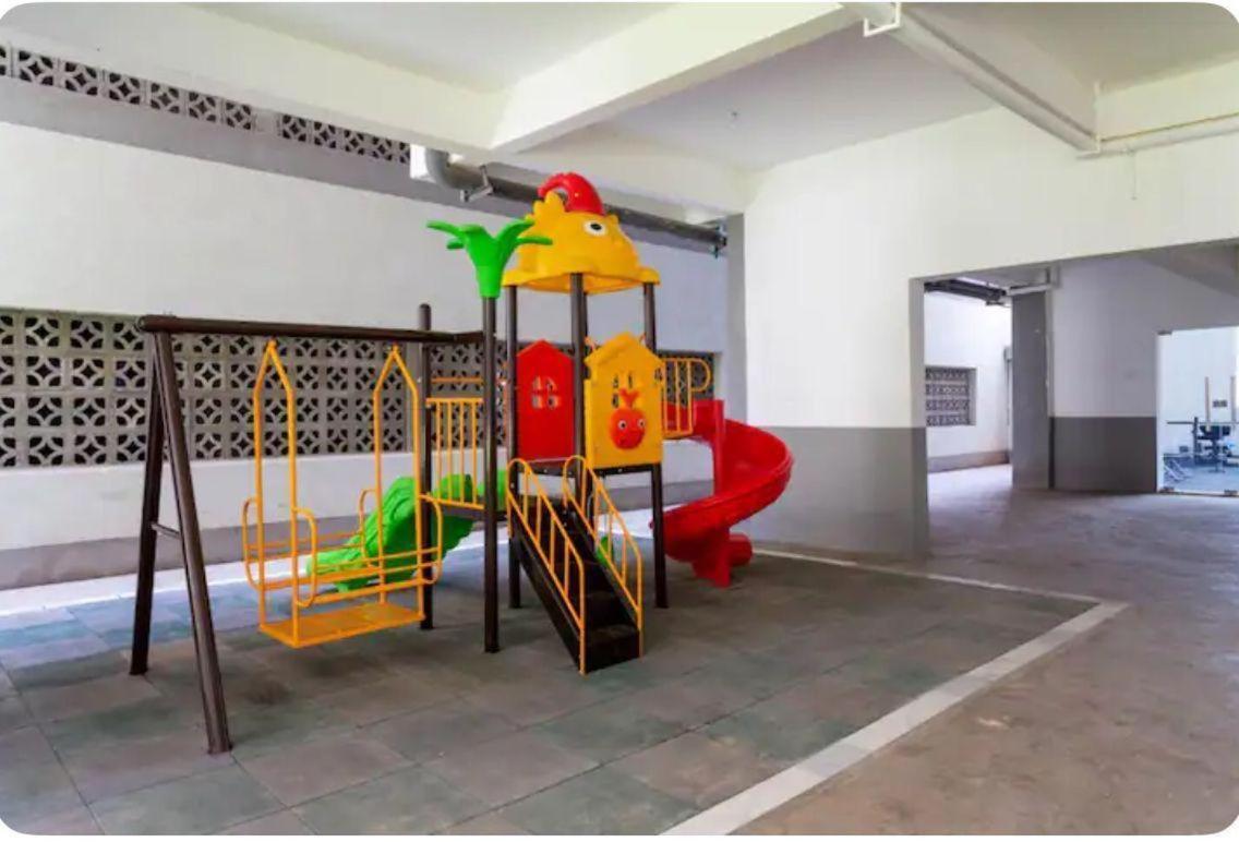Luxurious 1bedroom In Kilimani, Equipped Gym, Serviced Lift, Speedy Wifi, Garden Views, Kids Play Area, Proximity To Yaya Centre Shopping Malls, Restaurants And Bars * Nairobi