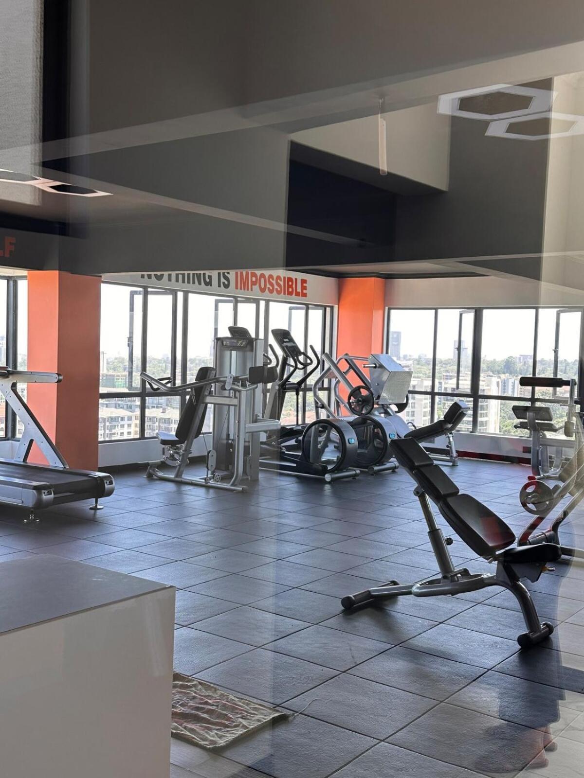 Luxury Two Br Westlands,roofpool & Gym Apartment Nairobi