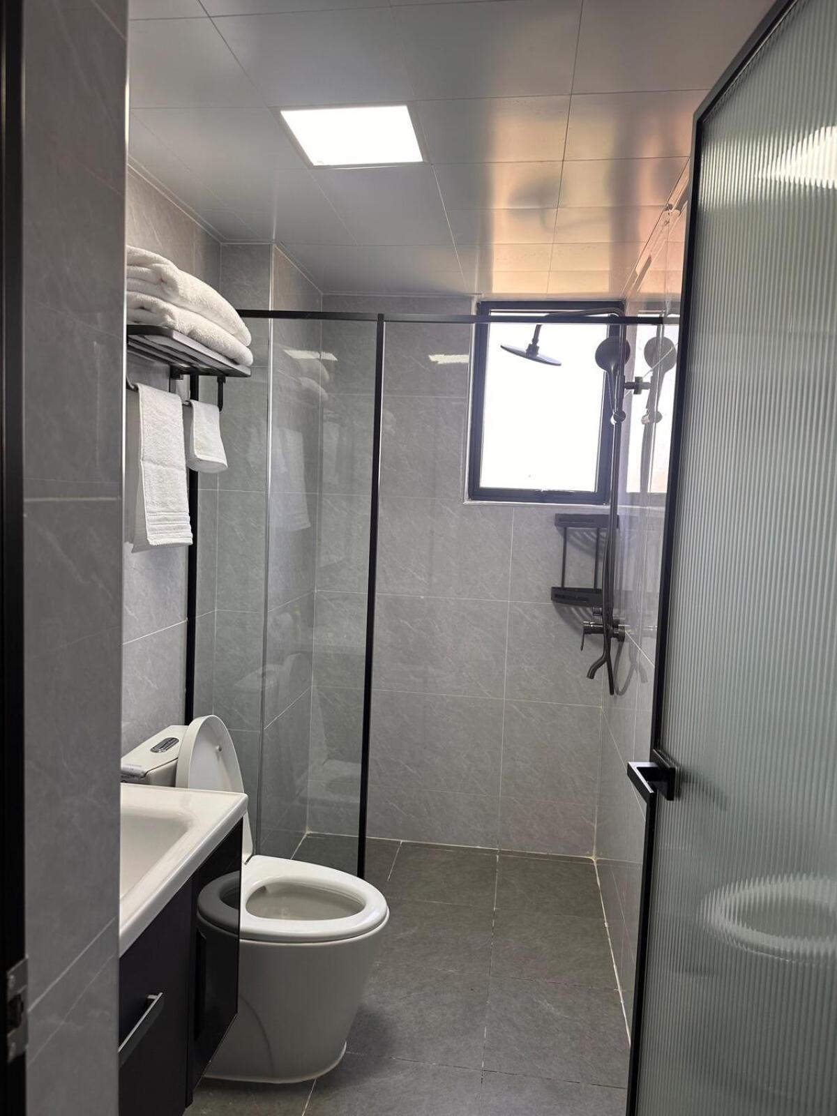 Luxury Two Br Westlands,roofpool & Gym * Nairobi